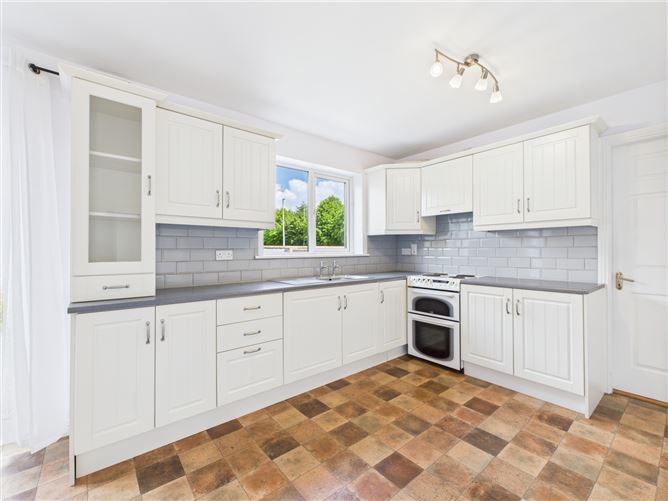 62 Bruach Na Habhainn, Quin Road, Ennis, Co. Clare.