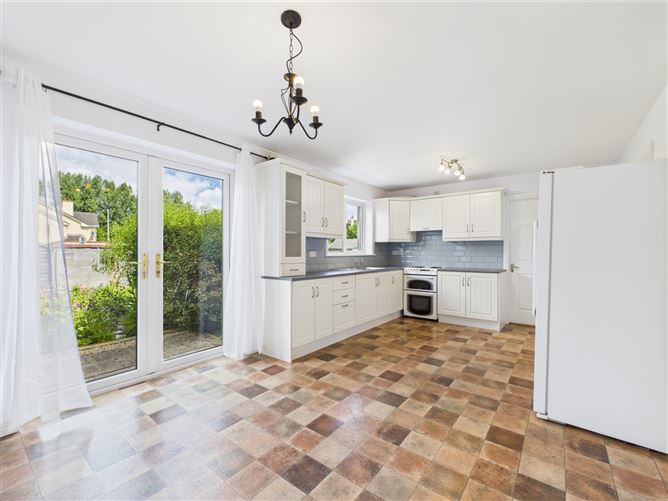 62 Bruach Na Habhainn, Quin Road, Ennis, Co. Clare.