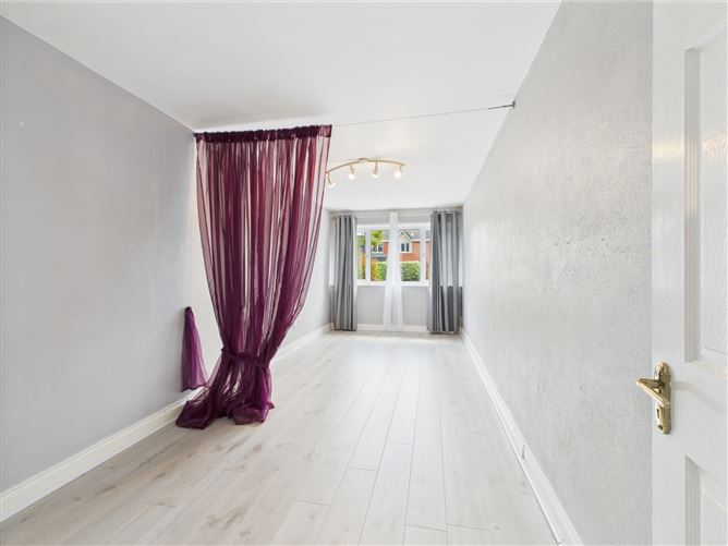 62 Bruach Na Habhainn, Quin Road, Ennis, Co. Clare.
