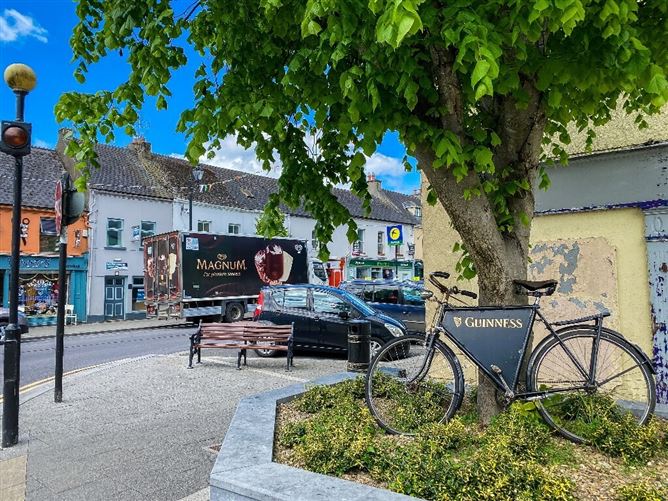 Fountain Field, Dublin Road, Cloghabrody, Thomastown, Co. Kilkenny