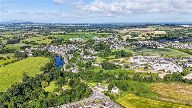 Fountain Field, Dublin Road, Cloghabrody, Thomastown, Co. Kilkenny