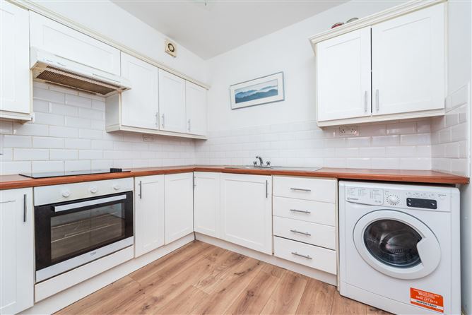 6 Poplar Grove, Naas, Co. Kildare