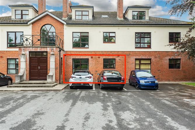 6 Poplar Grove, Naas, Co. Kildare