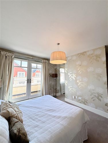 Photo 13 of 28 — 35 College Square, Terenure, Dublin