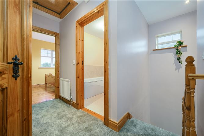 Photo 17 of 25 — 20 Deerpark Manor, Virginia, Co. Cavan