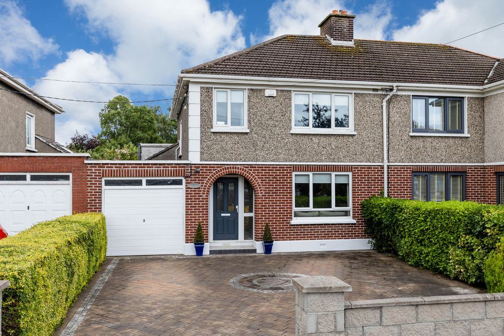 4 Cedarwood Road, Glasnevin, Dublin 11