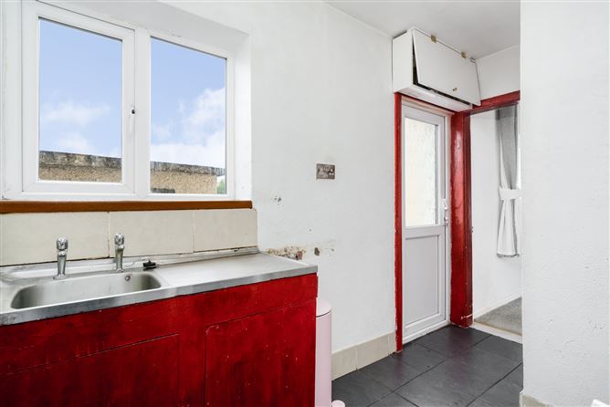 Photo 9 of 23 — 22 Boot Road, Clondalkin, Dublin 22