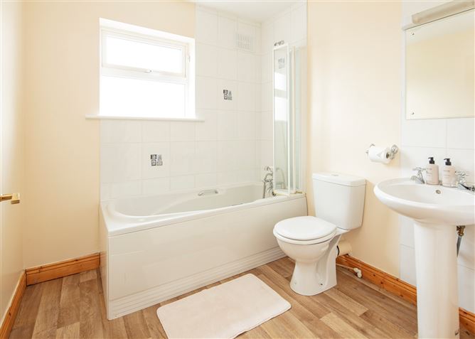 3 Newbury Court, Derrinturn, Carbury, Co. Kildare