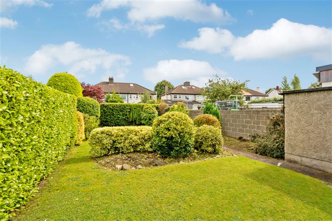 17 Orchardstown Drive, Rathfarnham, Dublin 14