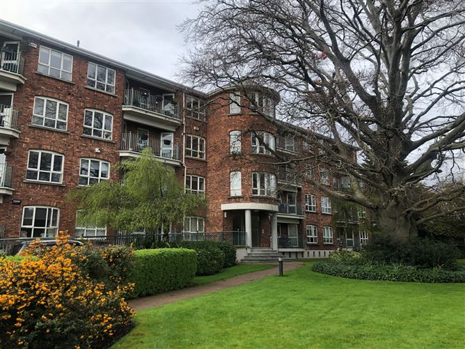 24 The Ailesbury, Donnybrook Castle, Dublin 4, Co. Dublin
