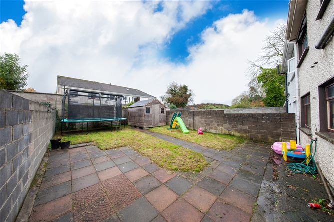 https://photos-a.propertyimages.ie/media/1/7/6/4963671/dfff263d-c65e-44a6-97b6-b1ddf732263b_l.jpg