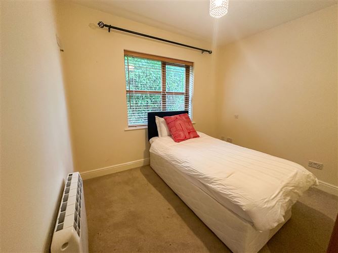 2 Kingston House, Barna Road, Galway