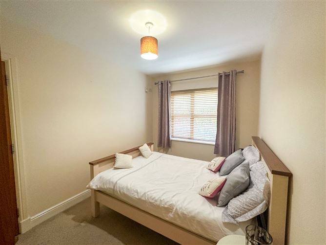 2 Kingston House, Barna Road, Galway