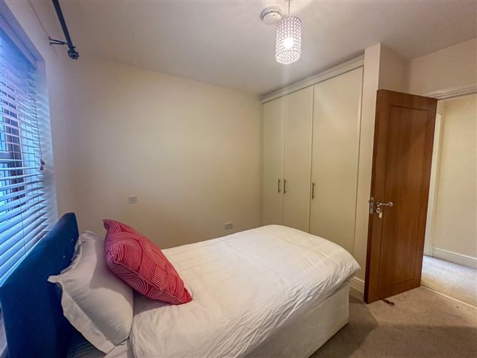 2 Kingston House, Barna Road, Galway