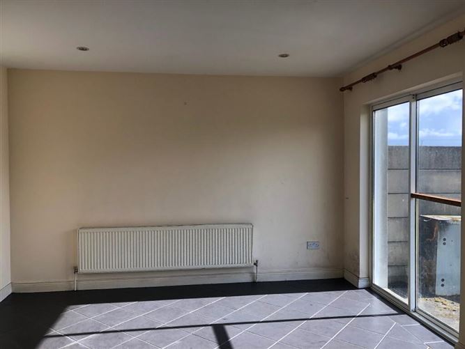 27 The Meadows, Ballaghaderreen, Roscommon