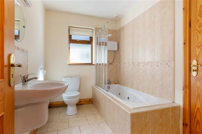 9 Rossmore Drive, Newtownmountkennedy, Co. Wicklow