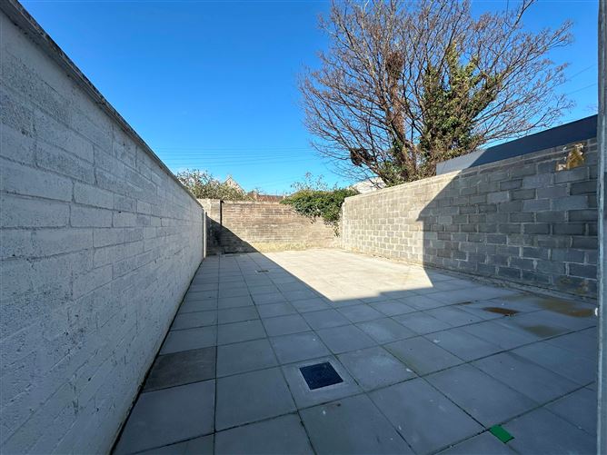 1B Woodlawn House, 74 Drumcondra Road Lower, Drumcondra, Dublin 9