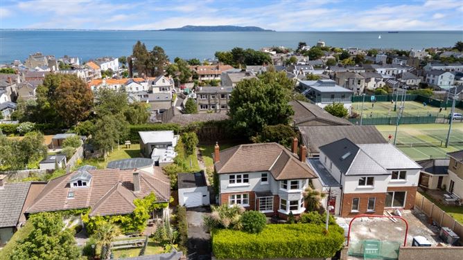 Knockmoy, 18 Elton Park, Sandycove, Co. Dublin