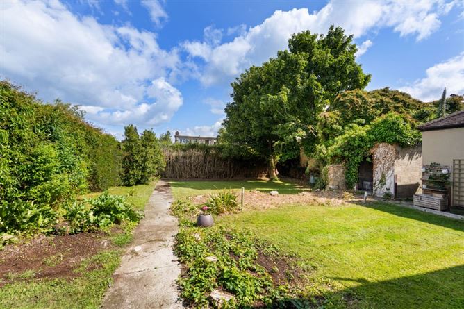 Knockmoy, 18 Elton Park, Sandycove, Co. Dublin