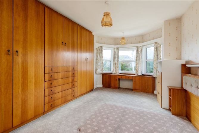 Knockmoy, 18 Elton Park, Sandycove, Co. Dublin