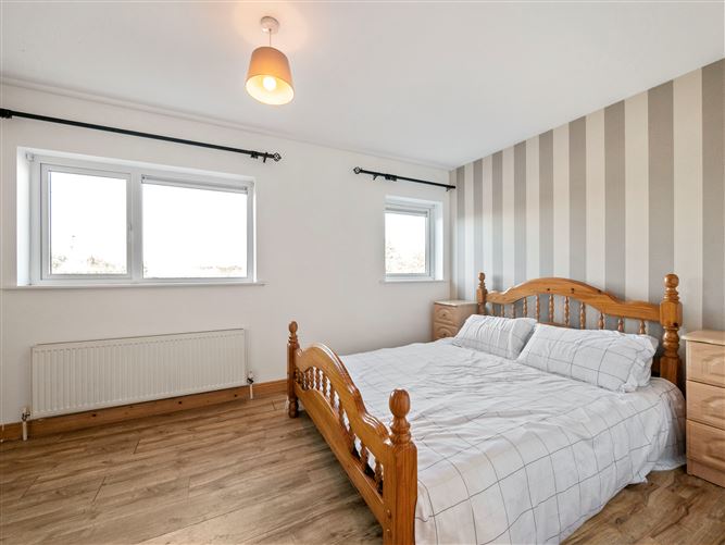 105 Brooklawn, New Ross, Wexford