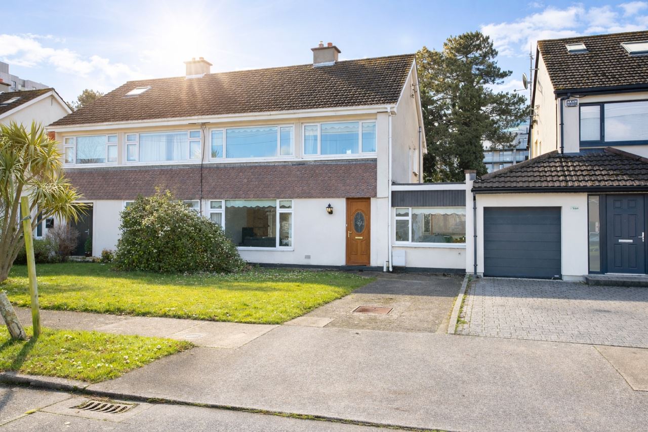 102 Lakelands Close, Stillorgan, Co. Dublin