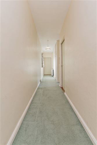 10 Hibernia, De Vesci Court, Monkstown, Co. Dublin