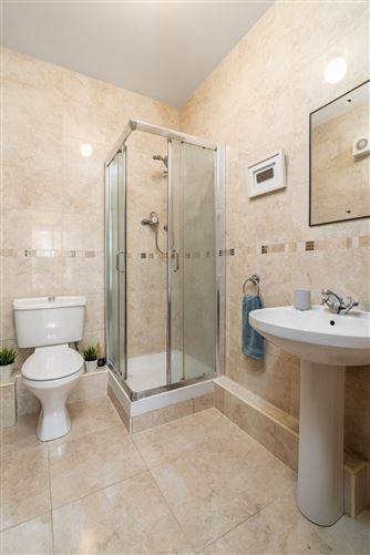 Photo 8 of 20 — Apartment 6, House 1, Linden Court, Grove Avenue, Blackrock, County Dublin
