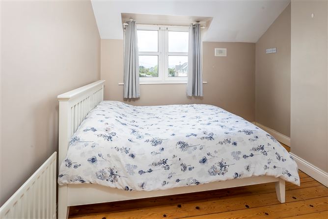 Photo 13 of 22 — 10 Siddon's Court, Lower Aghada, Co. Cork