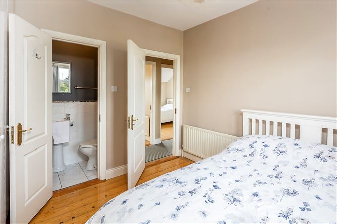 Photo 12 of 22 — 10 Siddon's Court, Lower Aghada, Co. Cork