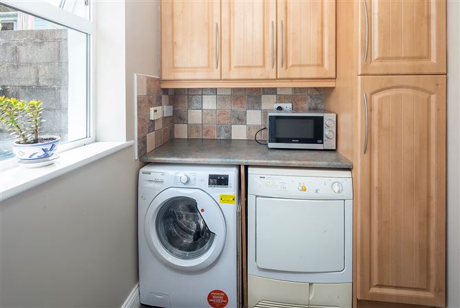 Photo 10 of 22 — 10 Siddon's Court, Lower Aghada, Co. Cork