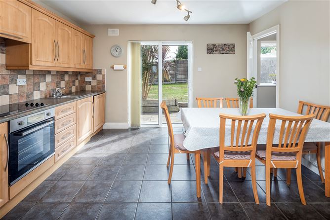Photo 7 of 22 — 10 Siddon's Court, Lower Aghada, Co. Cork