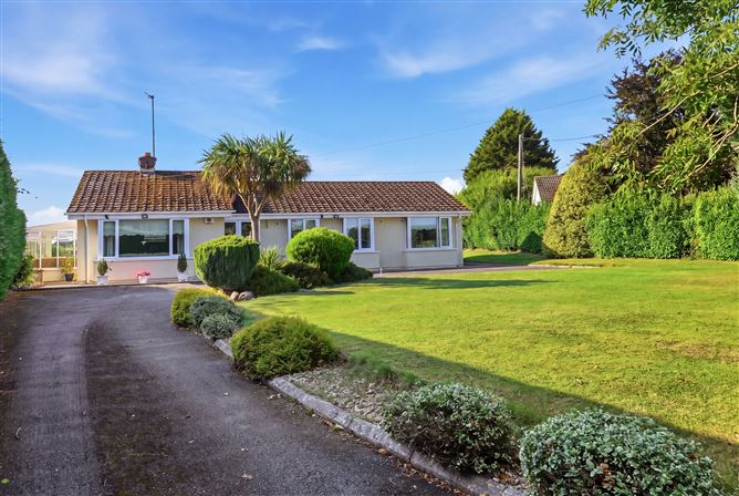 Robertstown Road, Ashbourne, Meath