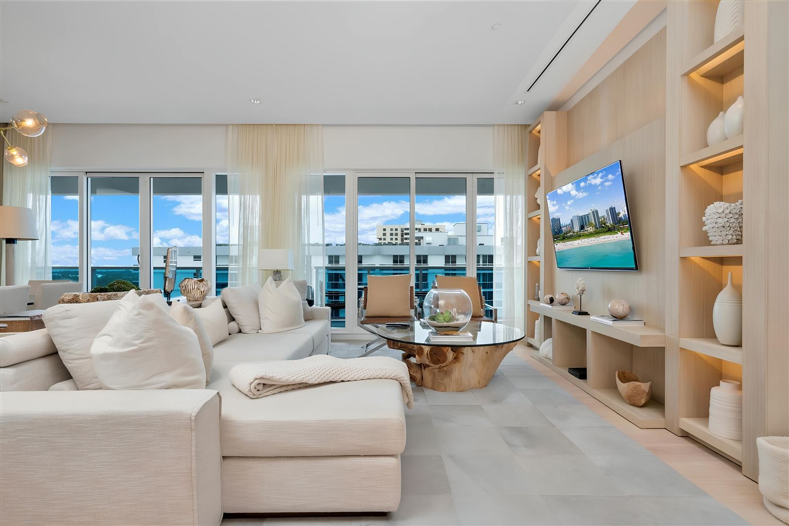 Photo 1 of 10 — Palm & Linen,Miami,Florida,USA