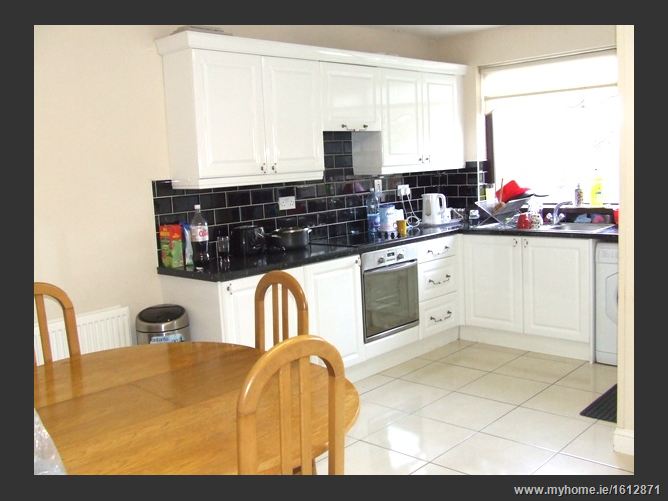 35 Woodford Grove, Clondalkin, Dublin 22