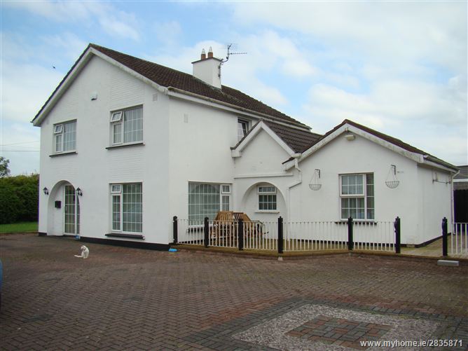 Taoibh Coille, Martinstown Lane, Ballysax, Curragh, Kildare REA