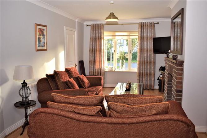 25 Woodleigh Park, Blessington, Wicklow