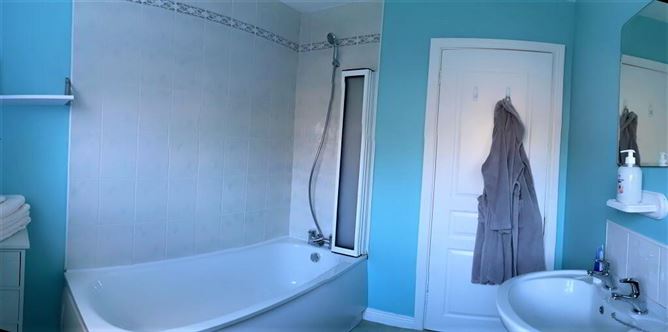 25 Woodleigh Park, Blessington, Wicklow
