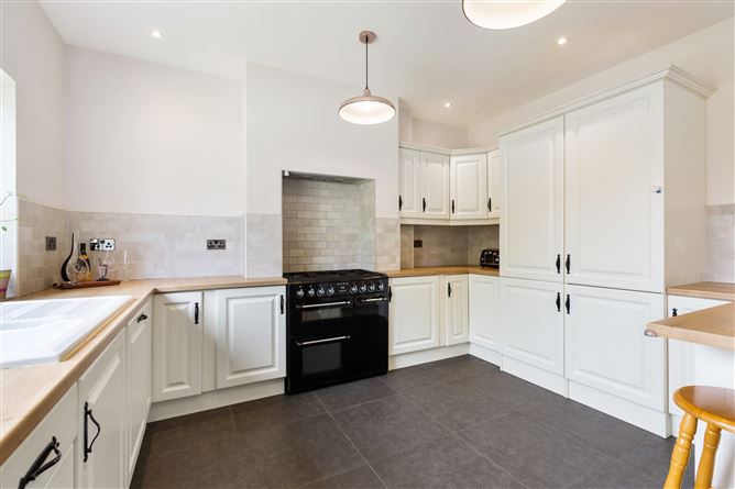 Sallybrook, Sandyford Village, Sandyford, Dublin 18