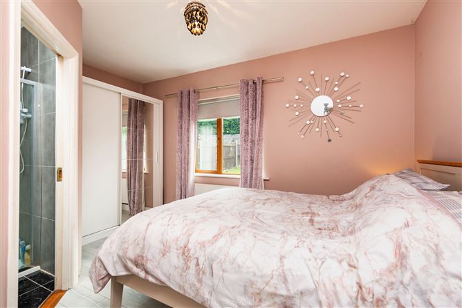 No. 8 Whiterock Avenue, Whitebrook, Wexford Town, Wexford