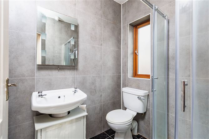 No. 8 Whiterock Avenue, Whitebrook, Wexford Town, Wexford