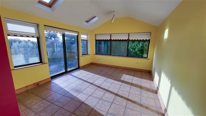 30 Somers Way, Ballycullane, New Ross, Wexford
