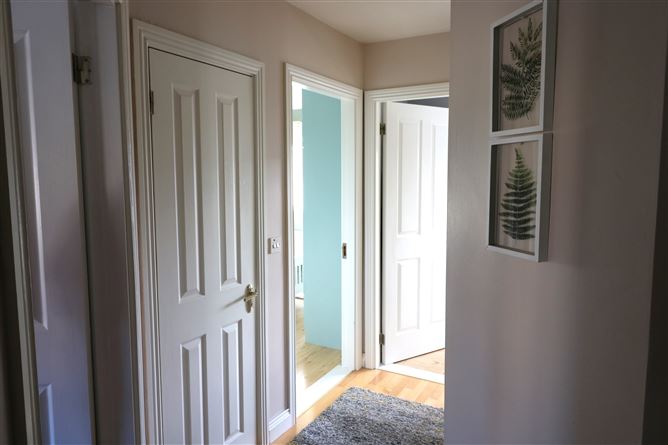 4 Sycamore Close, Carrick-on-Suir, Tipperary