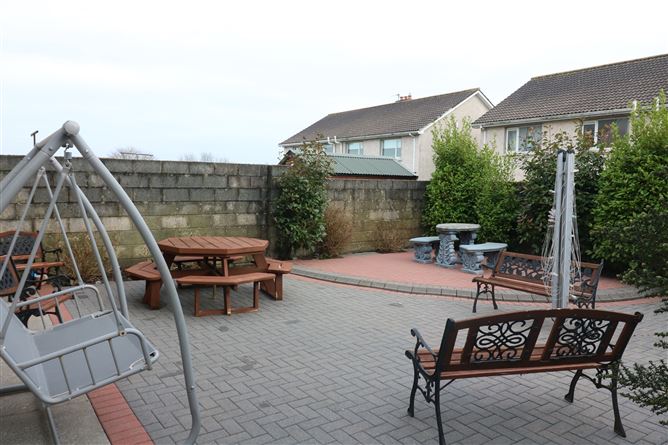 4 Sycamore Close, Carrick-on-Suir, Tipperary