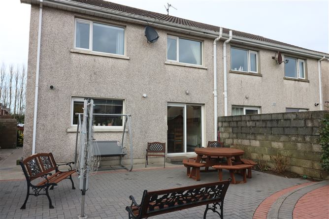 4 Sycamore Close, Carrick-on-Suir, Tipperary