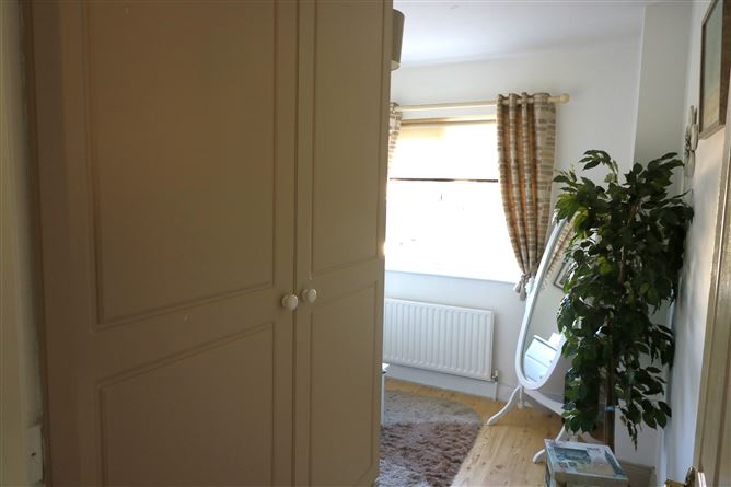 4 Sycamore Close, Carrick-on-Suir, Tipperary