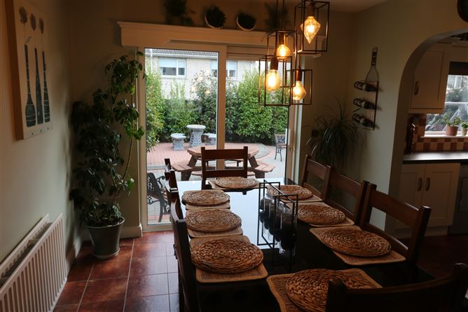 4 Sycamore Close, Carrick-on-Suir, Tipperary