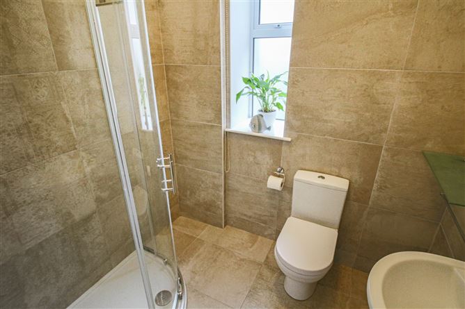 10 Marymount, Carrick-On-Shannon, Co. Leitrim