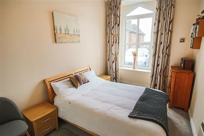 10 Marymount, Carrick-On-Shannon, Co. Leitrim