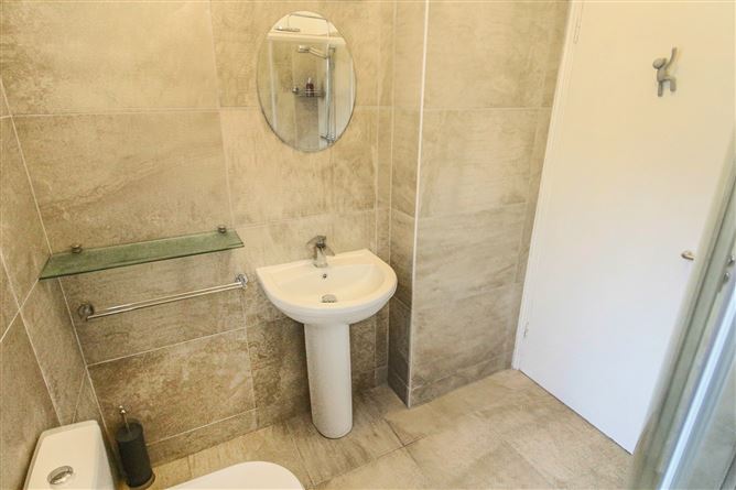 10 Marymount, Carrick-On-Shannon, Co. Leitrim